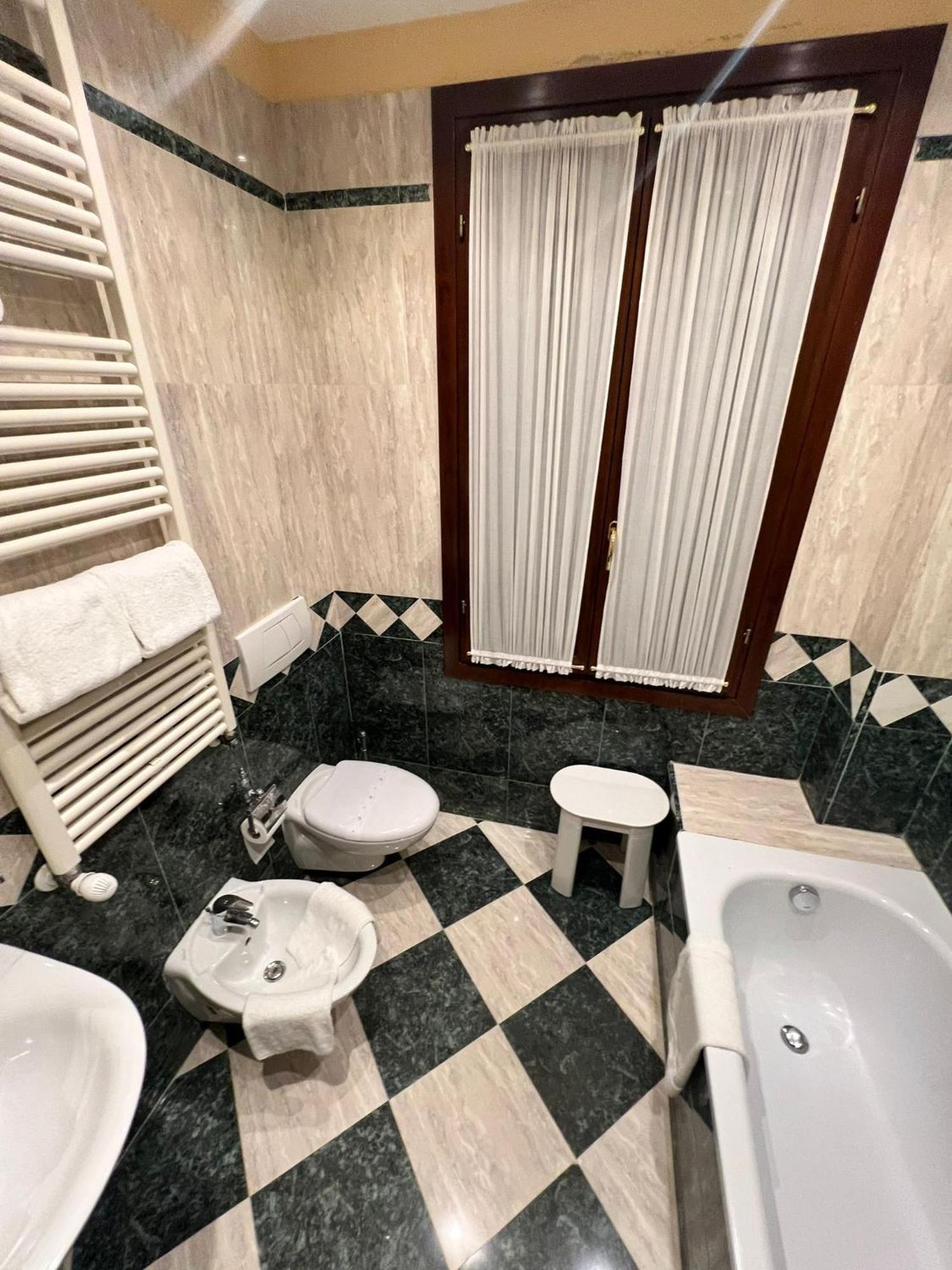 Hotel Ca' Dogaressa Βενετία Εξωτερικό φωτογραφία